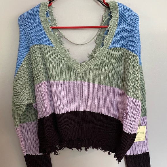 Forever 21 Sweaters - Forever 21 Colorblock distressed sweater